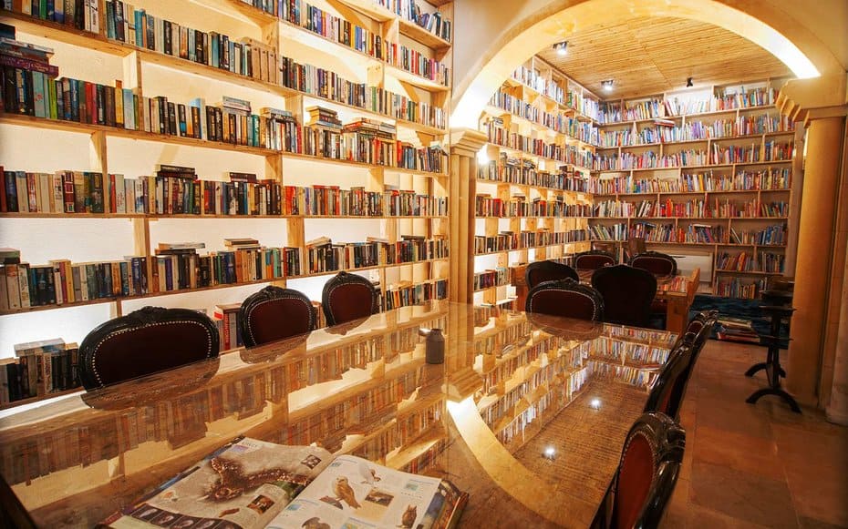 Photo credits:https://lonelyplanetwpnews.imgix.net