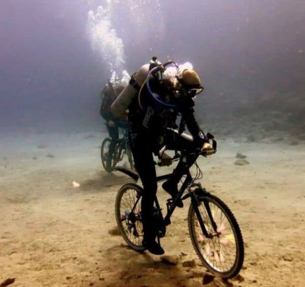 Underwater cycling while scuba diving with gobeepbeep BEEP