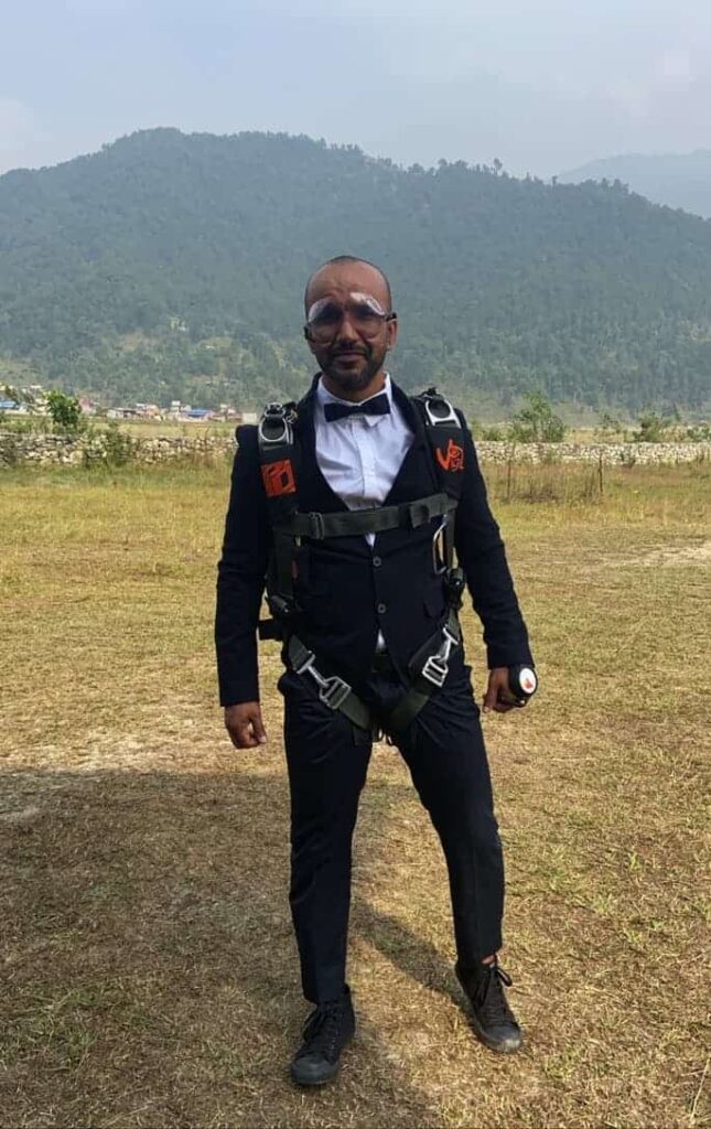 Harry aka Mister Beep tuxedo skydiver nepal slydive himalayas 1